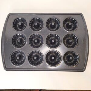 Wilton Non-Stick Mini Fluted Tube Bundt Pan 12 Cavity